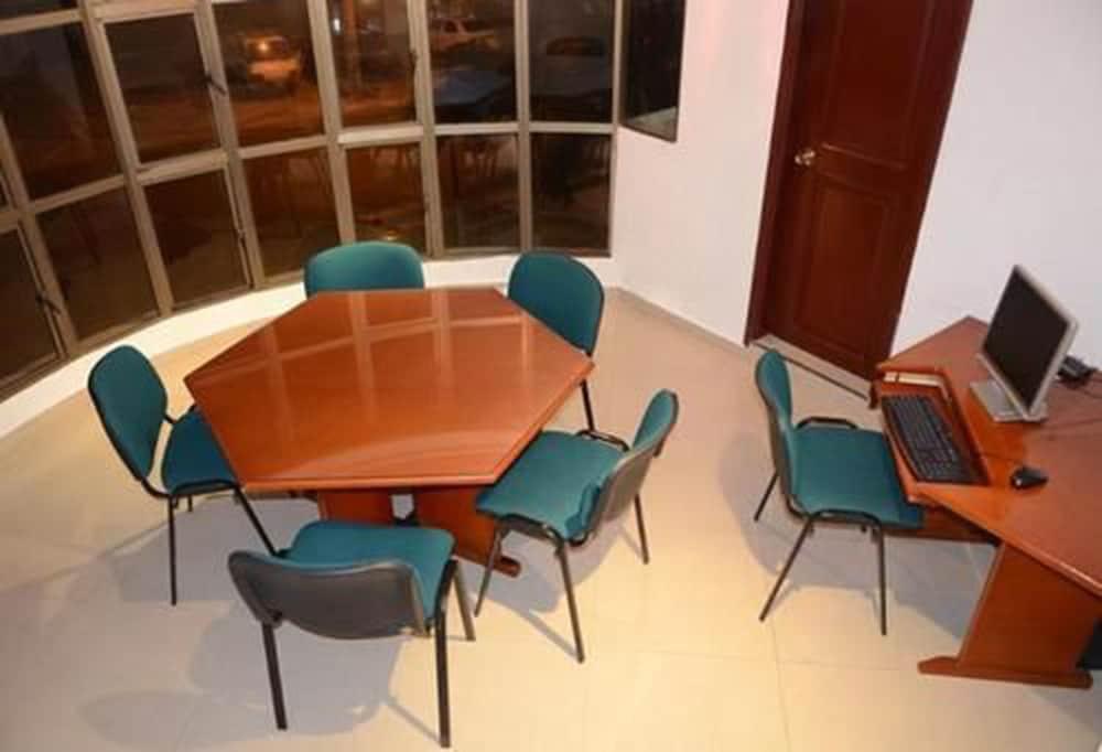 Hotel Intersuites Барранкилья Экстерьер фото